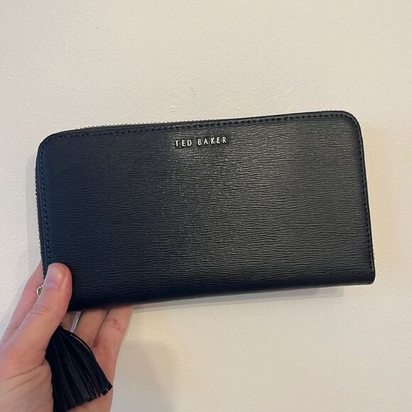 NWOT Ted Baker Robyna Tassel Zip Around Continental Wallet - Picture 2 of 9